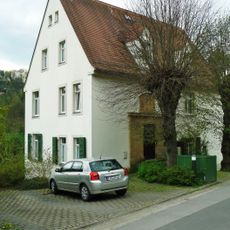 Portal eines Wohnhauses Pirnaer Straße 135
