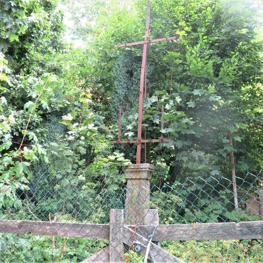 Kříž u domu 6 v Mikulášovicích