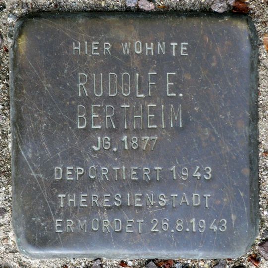 Stolperstein en memoria de Rudolf E. Bertheim