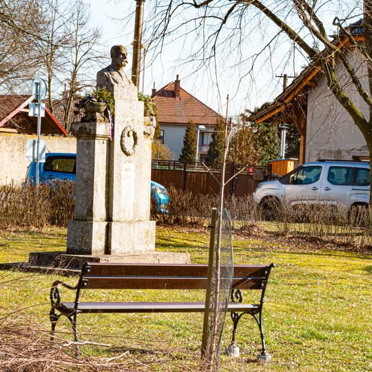 Památník Tomáše Garrigue Masaryka v Novém Městě nad Cidlinou