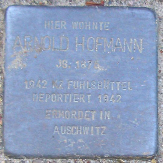 Stolperstein en memoria de Arnold Hofmann