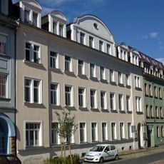 Mietshaus in geschlossener Bebauung mit Tordurchfahrt Dr.-Wilhelm-Külz-Straße 7