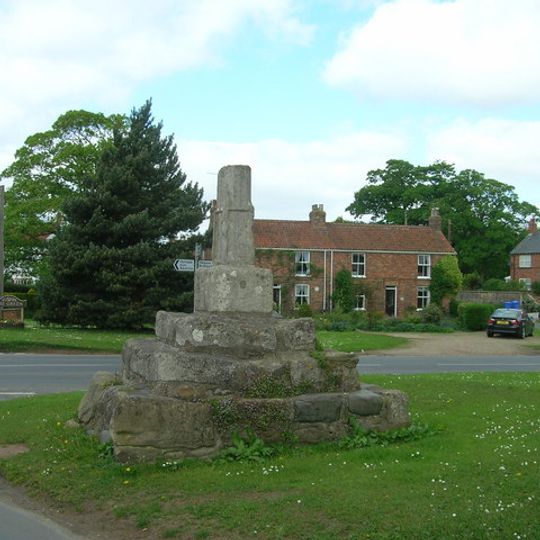 Atwick Cross
