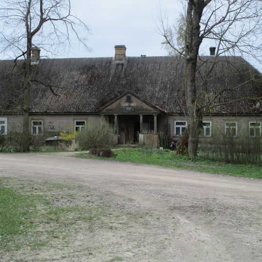 Dzīvojamā māja "Upenieki"