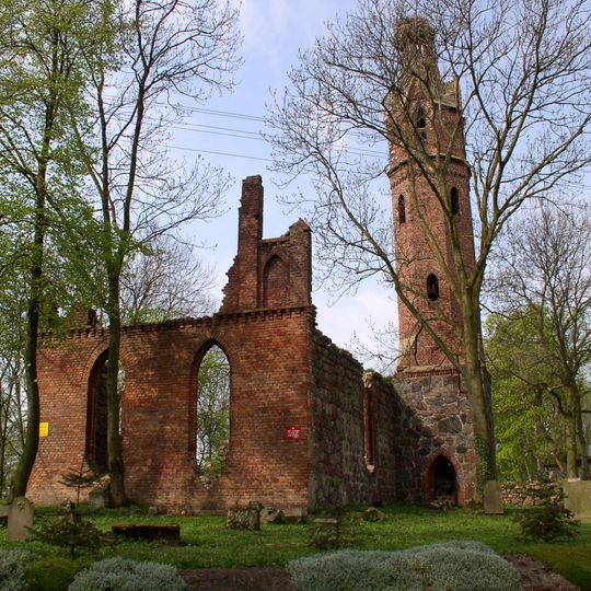 Church ruins in Karwowo