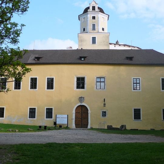 Malenovice Castle