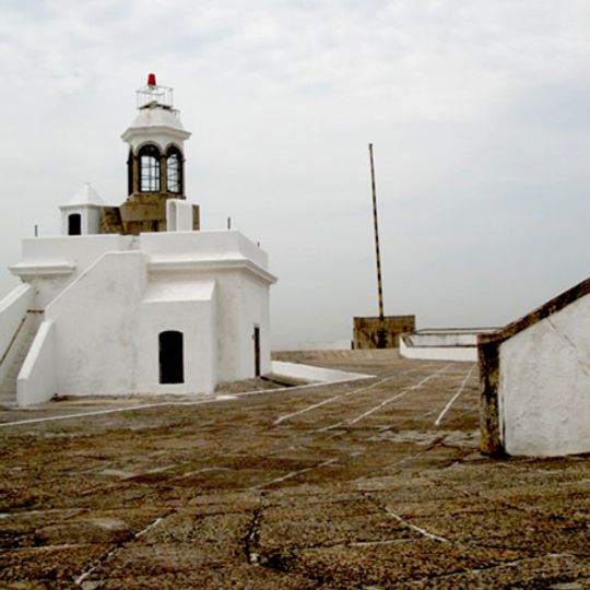 Fortaleza de Santa Cruz Lighthouse