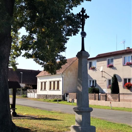 Kříž ve Vřeskovicích