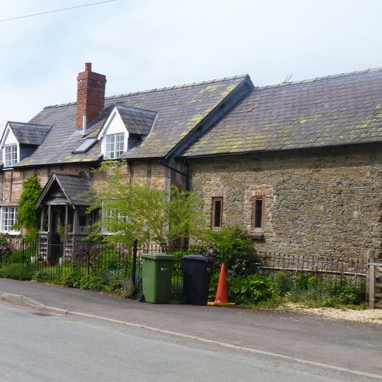 Ford Farmhouse And Adjoining Stable