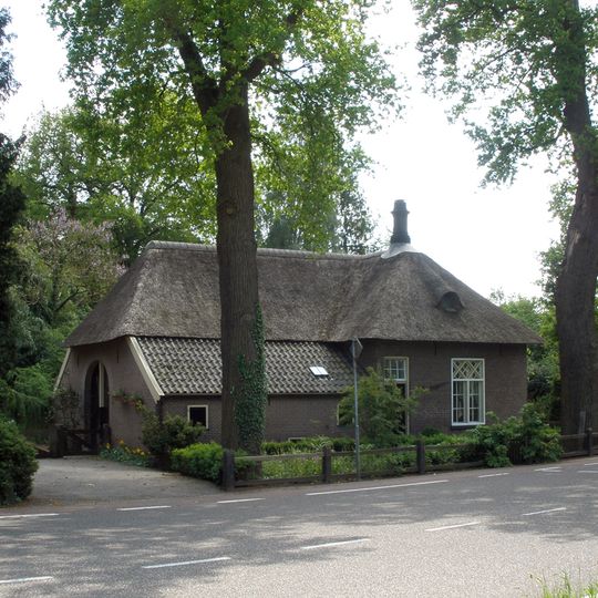 Hengelosestraat 22, Delden