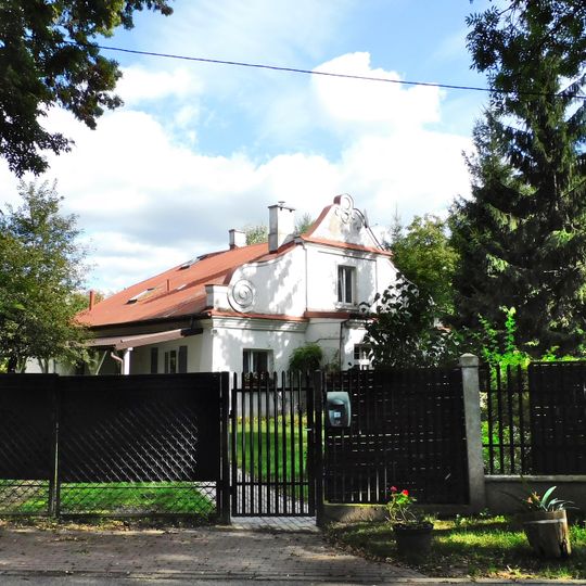 Dom przy ulicy Kłosia 1/3