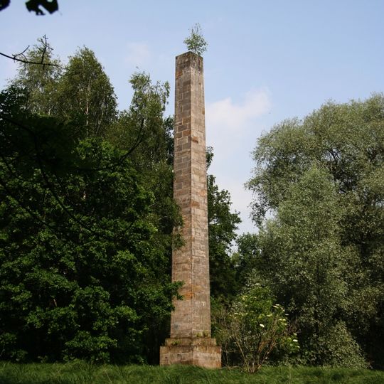 Obelisk - Komín