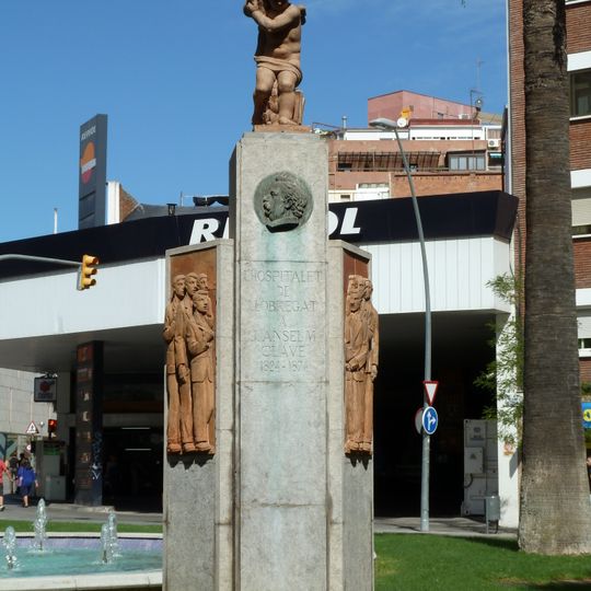 Monument al Mestre Clavé