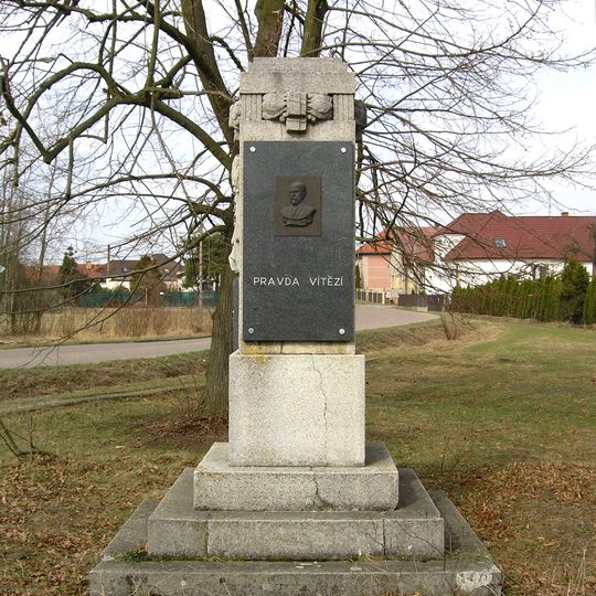 Pomník padlým v Senci