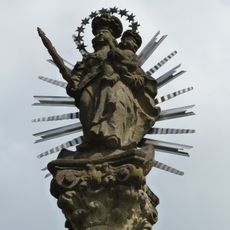 Sloup se sochou Panny Marie v Horních Domaslavicích