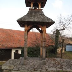 Zvonice v Bolíkovicích na návsi