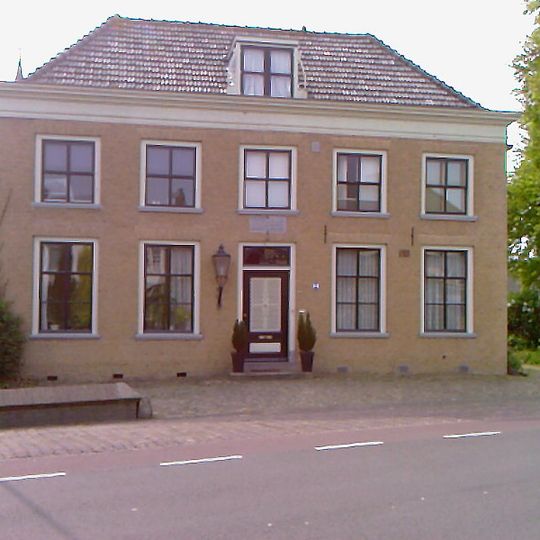 Raadhuisstraat 39, Maasdam