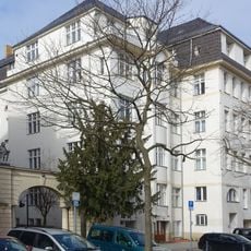 Mietshäuser und Torbogen Bundesallee 79A-81