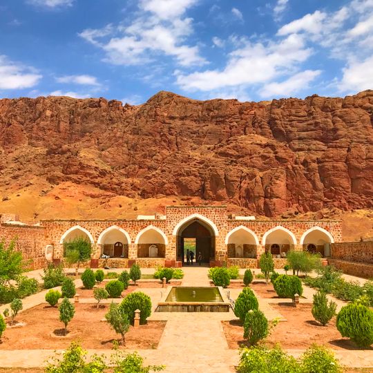 Khajeh Nazar Caravanserai