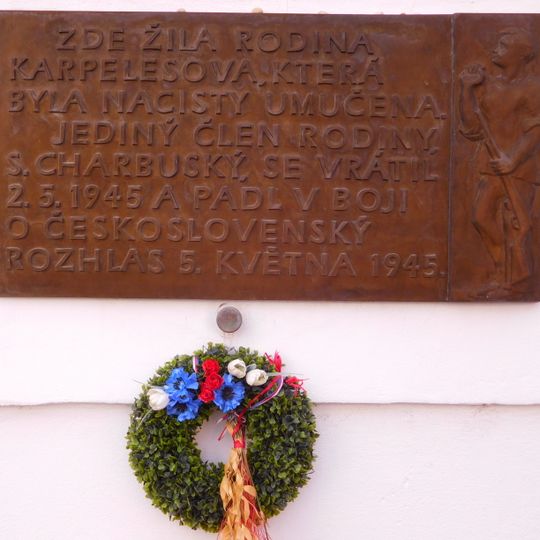 Plaque to Karpeles family