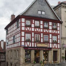 Wohn- und Geschäftshaus