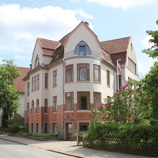 Moltkestraße 25