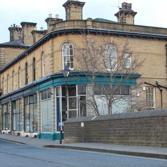 Numbers 1-11 Including Railings To North