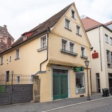 Wohn- und Geschäftshaus