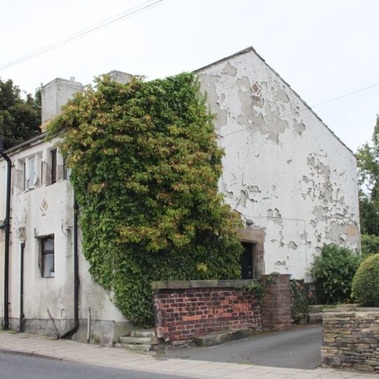 46 And 48, Town Gate