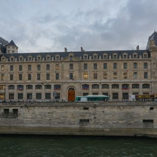 Cuartel de la Prefectura de Policía de París