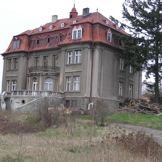 Vila majitele zbytkového statku Železná