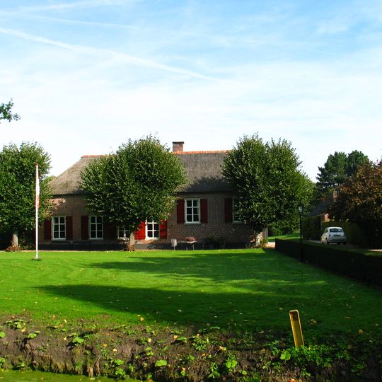 Eikstraat 9, Haarzuilens