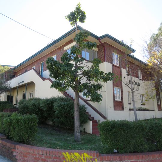Lincoln Flats, Highgate