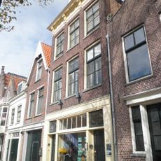 Pand met dorische lijstgevel