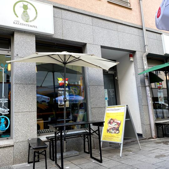 Cafe Katzentempel