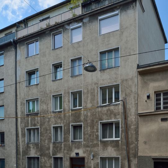Wohnhausanlage Klährgasse 4