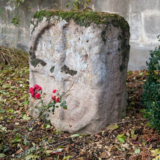 Scheibenkreuzstein in Spalt