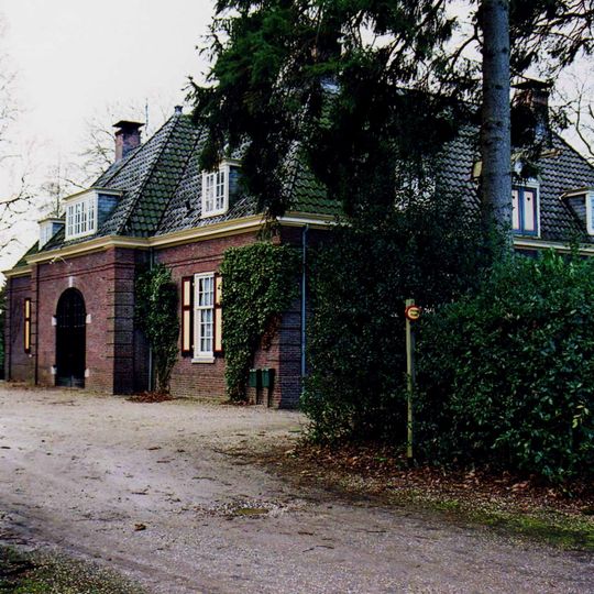 Wierdensestraat 210, Almelo