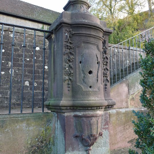 Fontaine, place du Chapitre