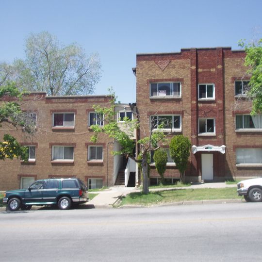 Fern-Marylyn Apartments