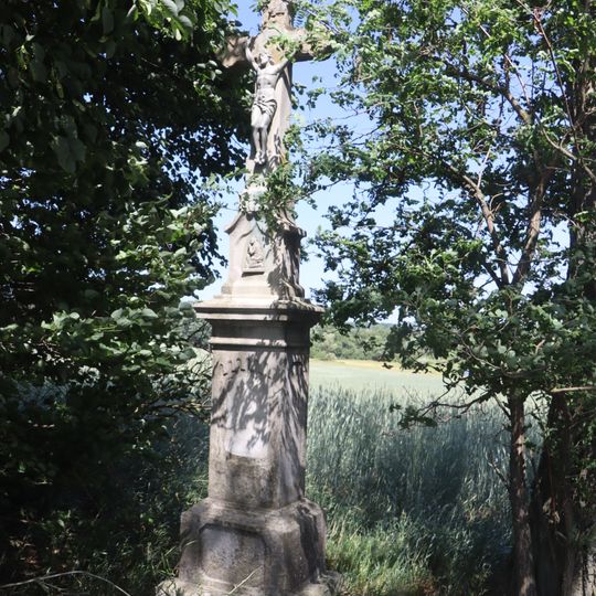 Kříž u silnice 399 u Vícenic u Náměště nad Oslavou