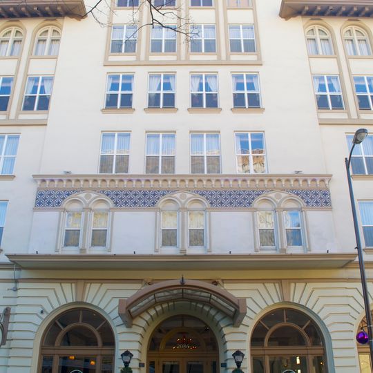 Shattuck Hotel