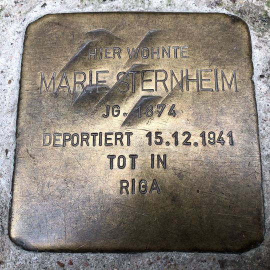 Stolperstein en memoria de Marie Sternheim