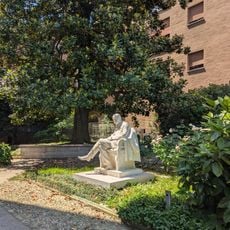 Statue