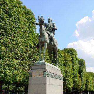 Equestrian statue of Simón Bolívar