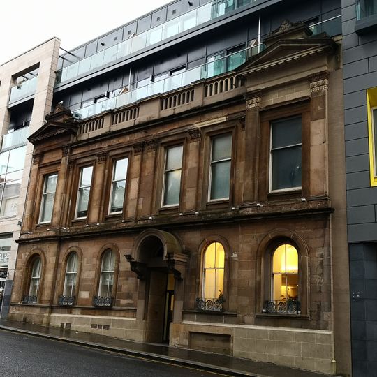106 West Nile Street, Victoria Baths