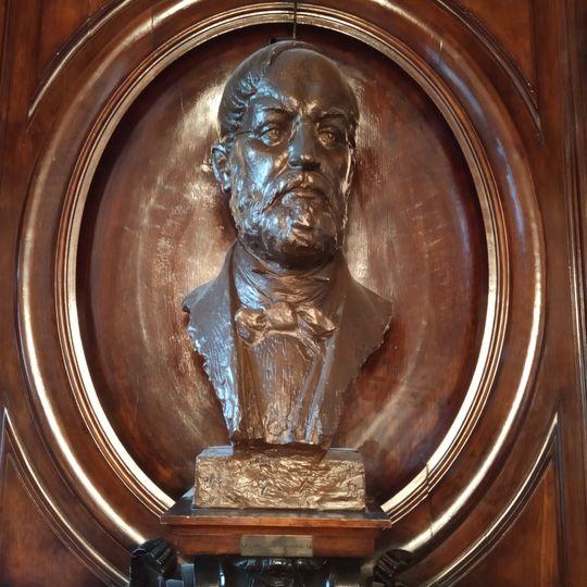 Bust of Jan Perner in Masaryk lounge