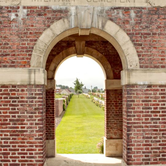 La Clytte Military Cemetery