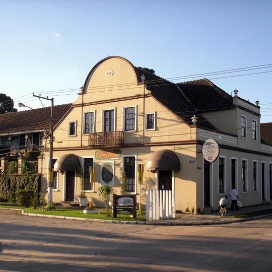 Imóvel situado à Rua Coronel Manoel Alves Cordeiro, 274