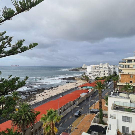 Peninsula All Suite Hotel